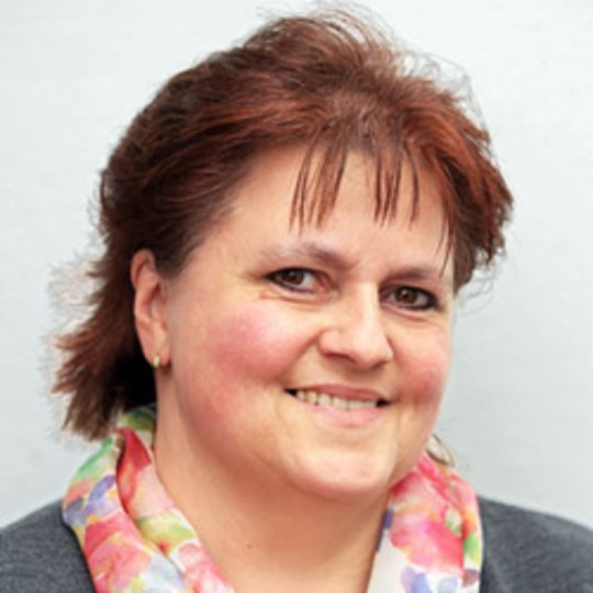 Birgit Heidingsfelder, Anmeldung und Service