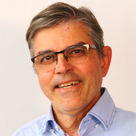 Carlos Polo-Novo, Anmeldung und Service